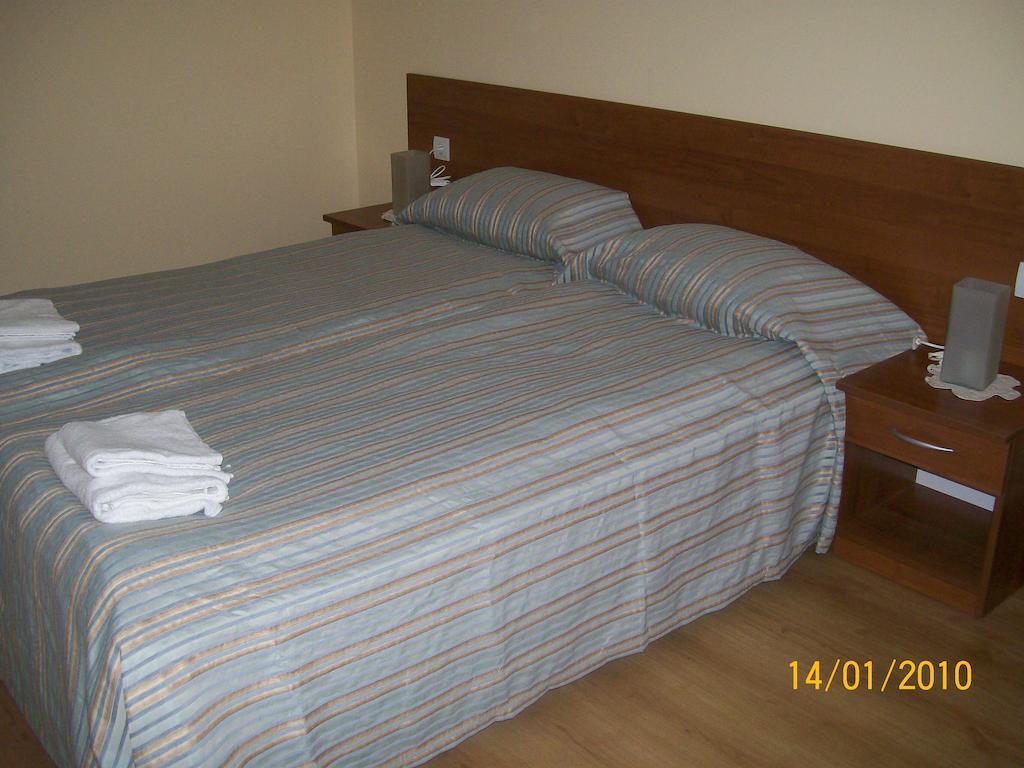 Hera Guest House Chiflik Zimmer foto
